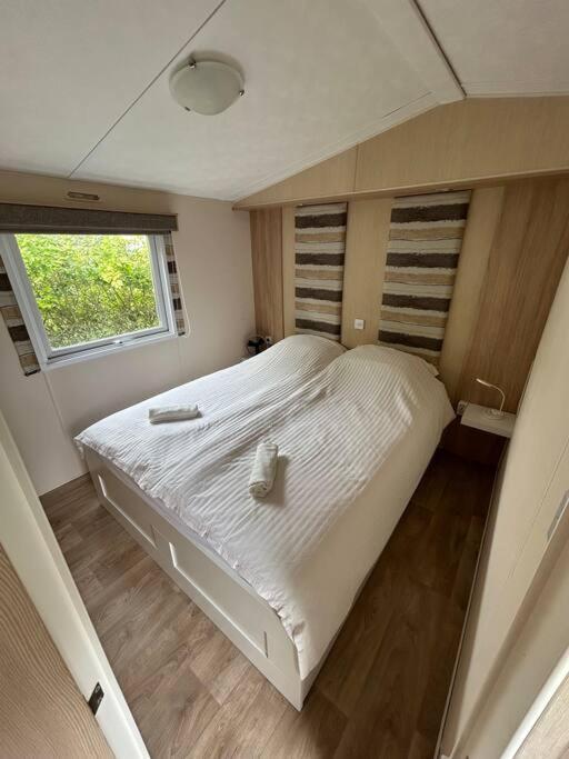 Chalet De Bult White 2 Persons Exterior photo